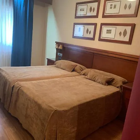 Hotel Infantes Olvega